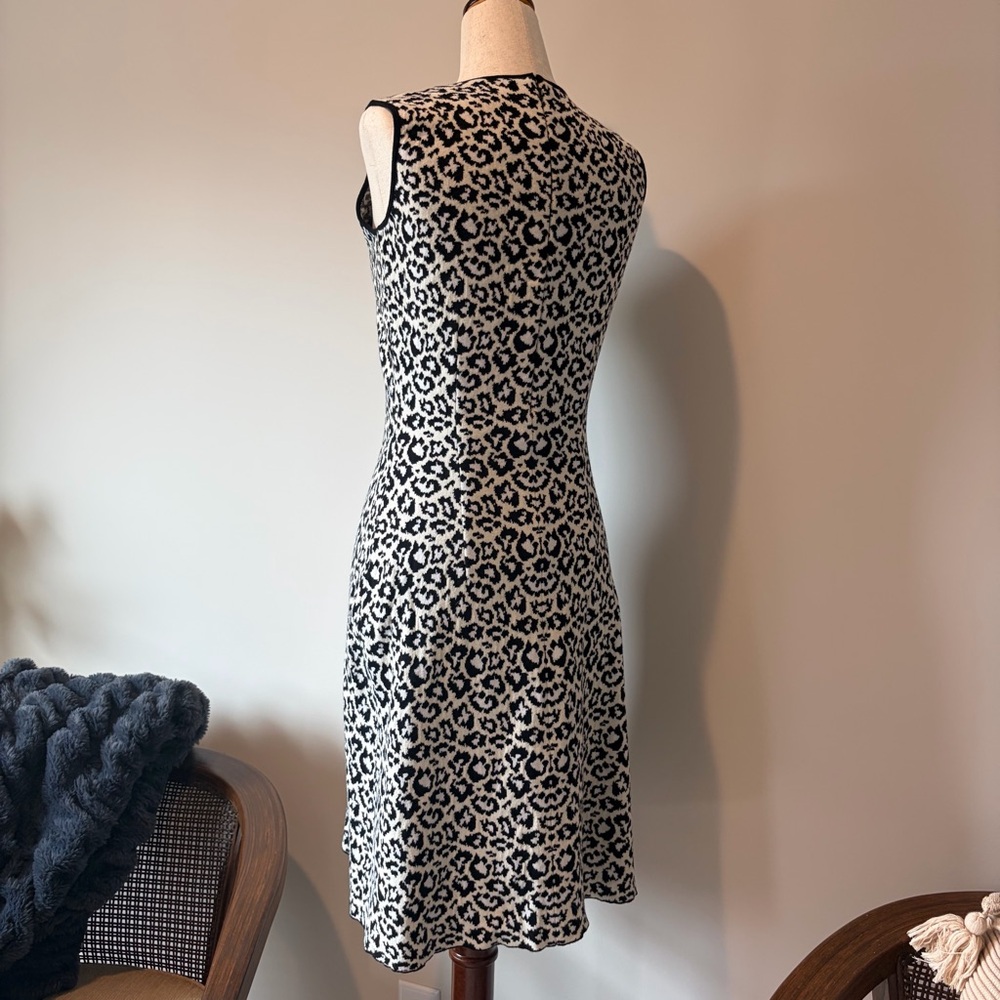 J. McLaughlin Leopard Patterned Knit Dress - Picture 5 of 7
